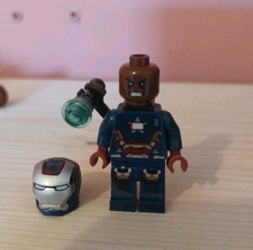 Marvel lego iron patriot mini - patriot,