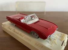 Solido Age d'or 4517 -  1:43 Ford Thunderbird G.Sport in Red - Cased