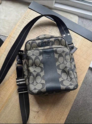 Coach signature logo crossbody - signature,