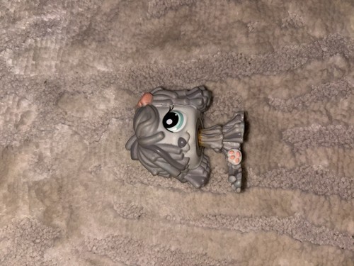 Authentic littlest pet shop - pet,