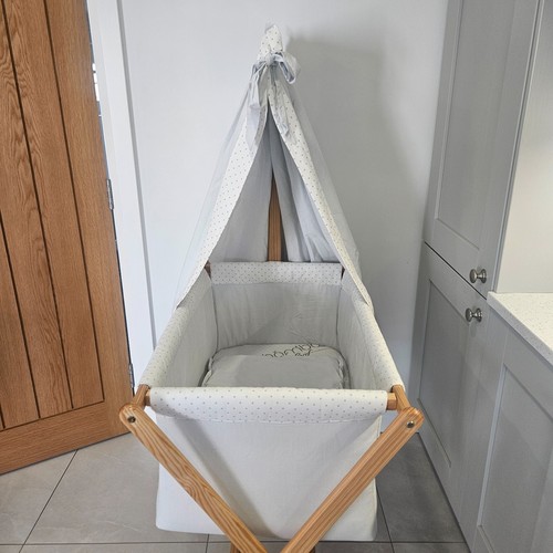 Beautiful neutral wooden baby - neutral,