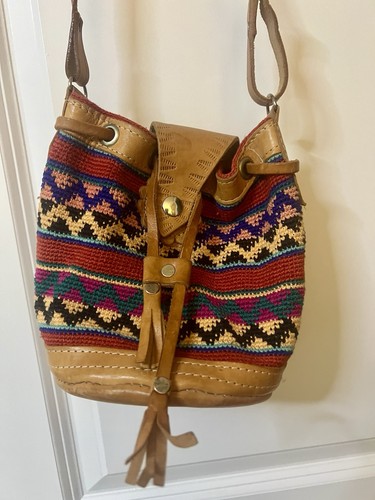 Vintage boho woven bucket - boho, bag