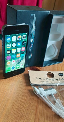 Boxed apple iphone 16gb - iphone,