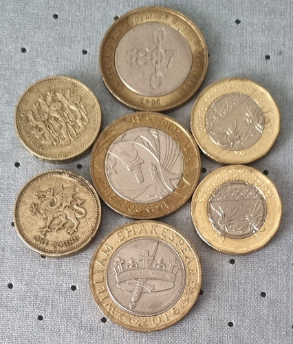 British 1 one bees - british, £1