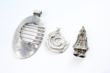 Sterling Silver Pendants Articulated Clown Swirl Hammared x 3 (32g)