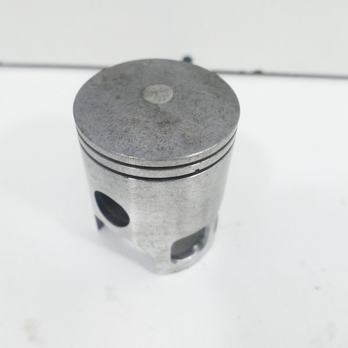 Yamaha 250 piston new - lc,