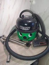 Numatic HVR200M-11 HenryPet