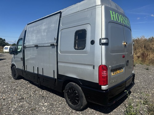 Renault master horsebox - renault,