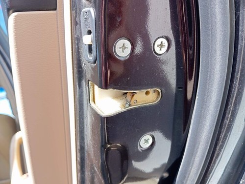Rear door lock - rear,