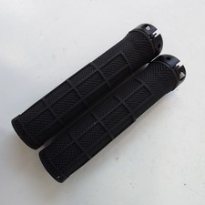 Specialized Lock on Handlebar Grips Set Mountain Bike black Pair of retro bike