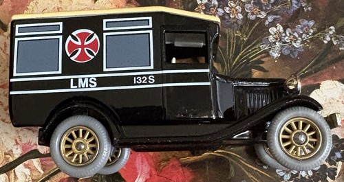 Lledo die cast - lms, truck