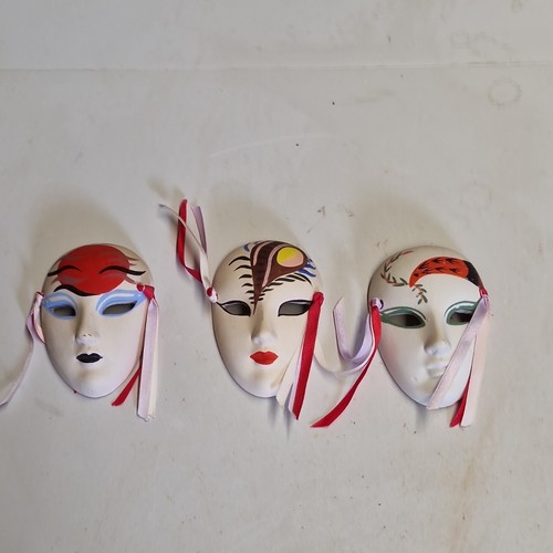 Set white masquerade - of,