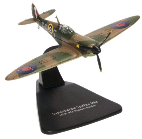 Oxford diecast spitfire - 1:72,