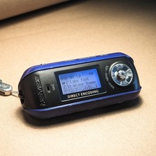 iRiver IFP-880 Mp3 Player  /