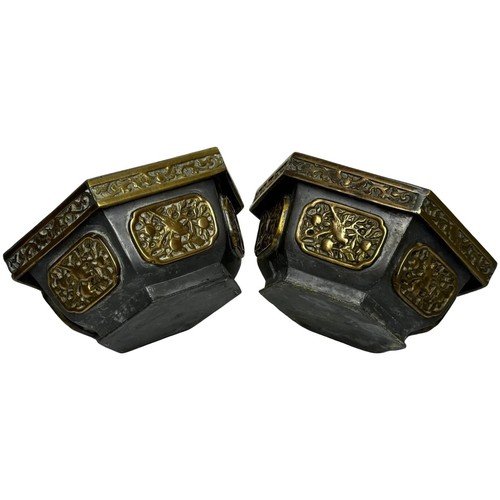 Pair small original peoples - pair,