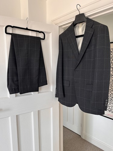 Suitsupply suit 40r - suitsupply,