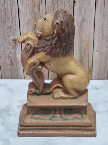 Vintage cast iron - iron, lion