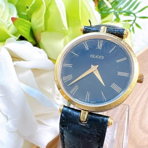 Gucci 3000m shelley timepiece - gucci,