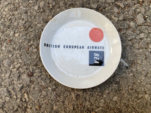 Ashtray fly bea british - fly,