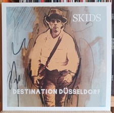 (32) Skids - Destination