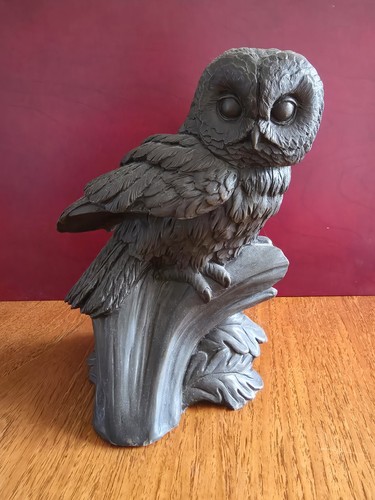 Large vintage owl sculpture - large,