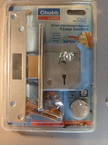 Chubb lever deadlock - deadlock, bs3621