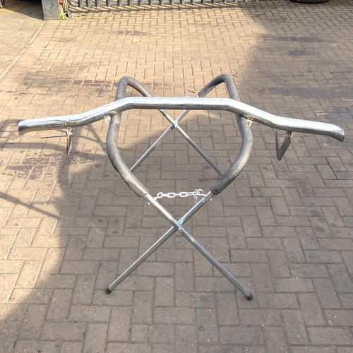 Rear bumper chrome nudge - bumper, /