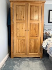 Willis & Gambier Oak wardrobe