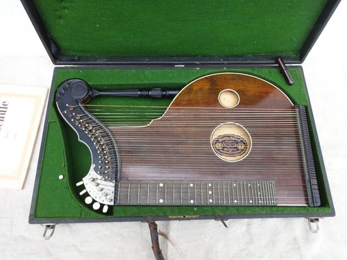 Old zither moritz - old,