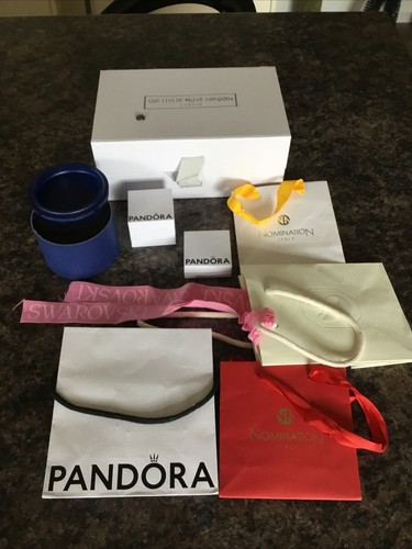Empty jewellery packaging - jewellery,