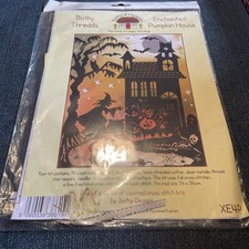 Pumpkin House - The Enchanted Range from Bothy Threads Chart Only