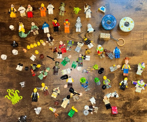 Lego minifig bundle random - random, job
