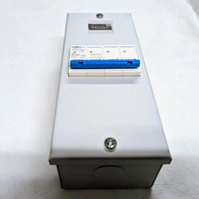Metal Enclosed 63 Amp Four