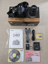 *Near Mint* Nikon D40 DSLR body + AF-S Zoom-Nikkor 18-55mm f/3.5-5.6G ED II lens