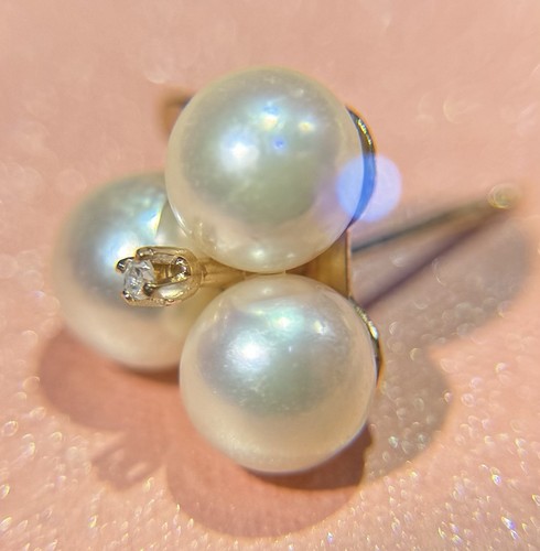 Diamond and pearl - and, clover