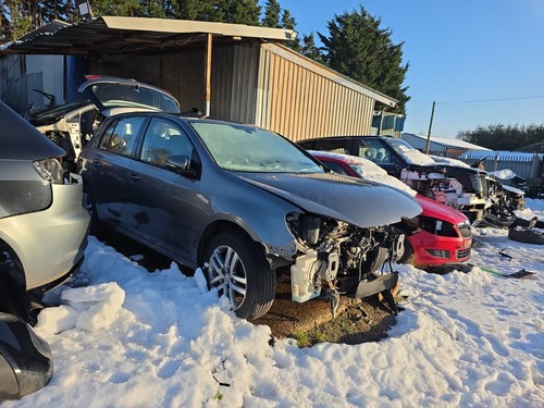 Breaking 2010 volkswagen golf - breaking,