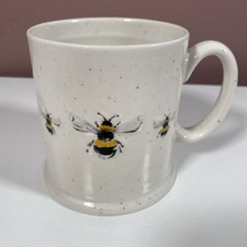Dunelm Large Bee China Mug / Bee Pattern