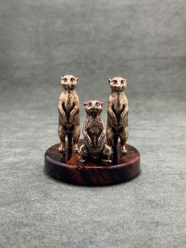 Art deco meerkats mongooses - meerkats,