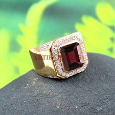 Natural Garnet Gemstone with