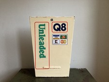 Vintage Q8 UNLEADED Petrol Gas