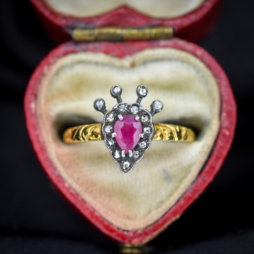 Ruby and diamond crown gold - ruby,