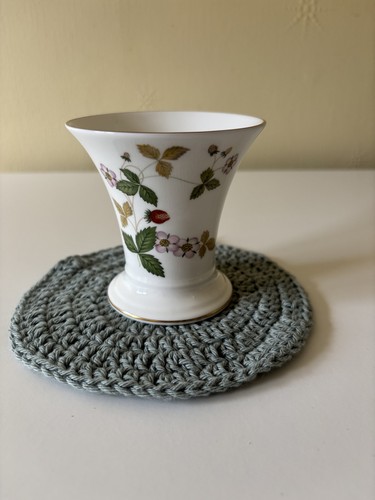 Wedgwood wild strawberry - wedgwood,