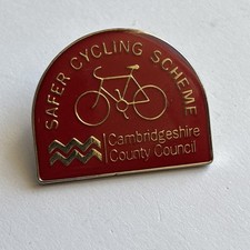 Saver Cycling Scheme Cambridgeshire County Council Metal Badge. 