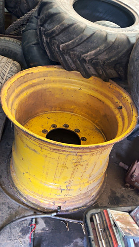 27x32 combine wheels stud - combine,