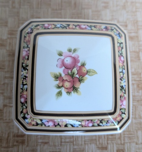 Rare wedgwood bone china - rare,