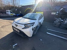 TOYOTA AYGO X 2022 WHITE 5