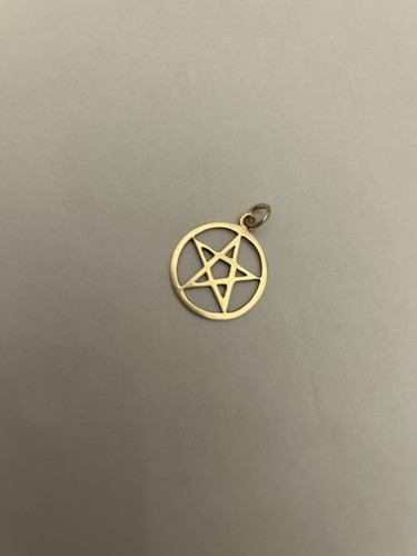 9ct yellow gold star pendant - 9ct,