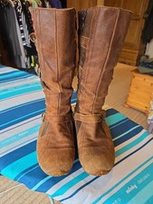 Kickers Women's Tan Nubuck