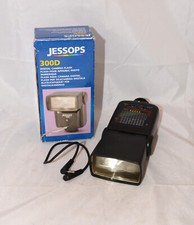 JESSOPS 300D Electronic Zoom (28-85mm) Flash + Wire BOXED WORKING