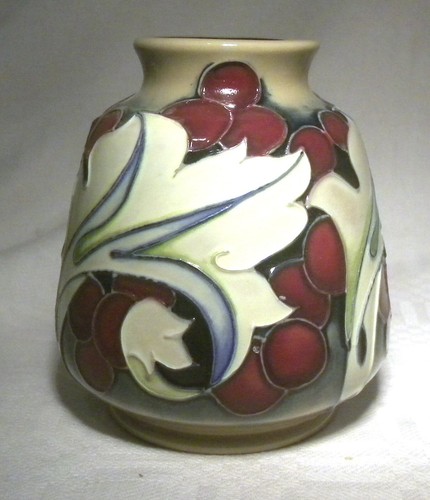 Moorcroft pottery acanthus - pottery,